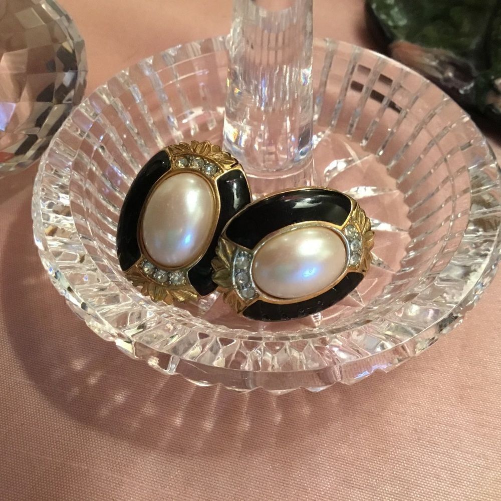 Classic Faux Pearl and Black Pierced Oval Earrings